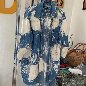 Thrill Distressed Blue and White Casual Shirt xl